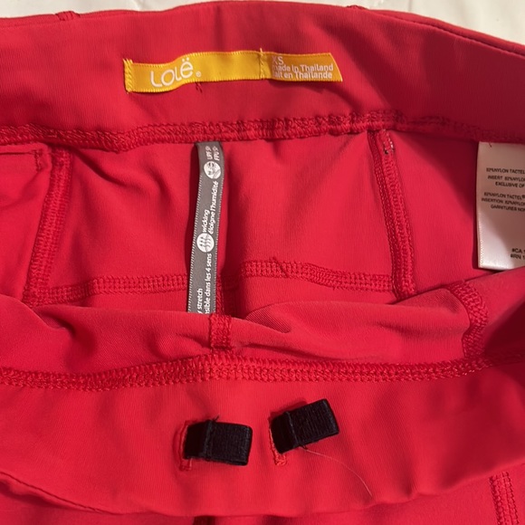 lole Red Leggings - 4 way stretch, wicking UPF 50+ - Like New - XS - Picture 8 of 9